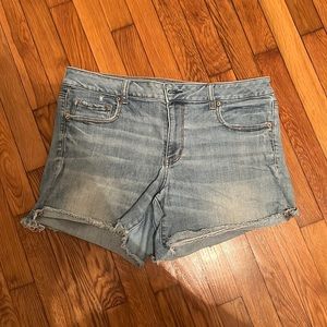 AE Midi Short